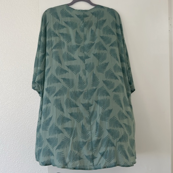 No’eau Designers Cover Up - Picture 4 of 5